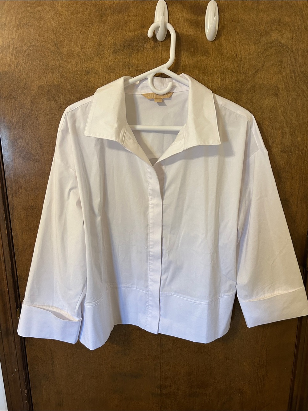 Crisp White Cropped Button-Down Shirt with Point Collar